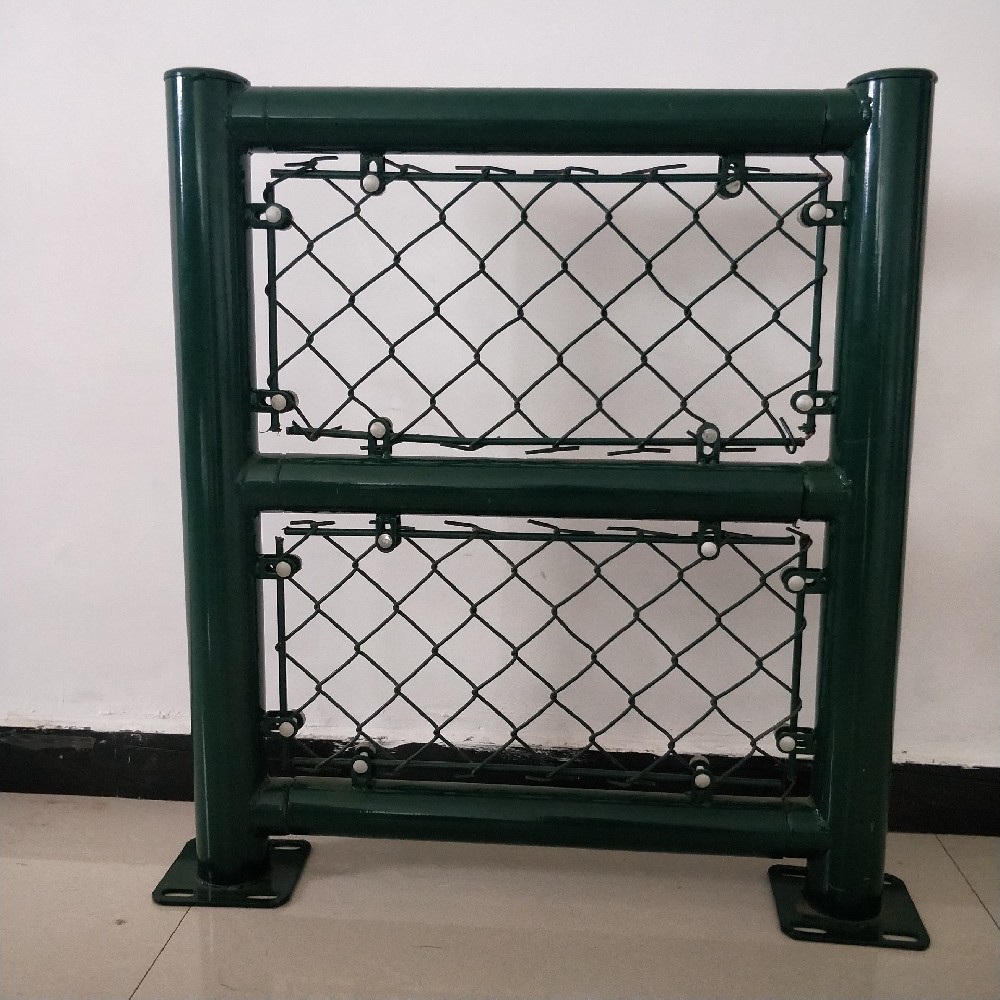 日字型運(yùn)動(dòng)場(chǎng)圍欄網(wǎng)